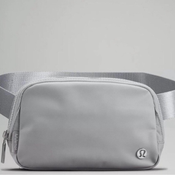 lululemon athletica Handbags - Lululemon Siver Drop Belt Bag Brand new
